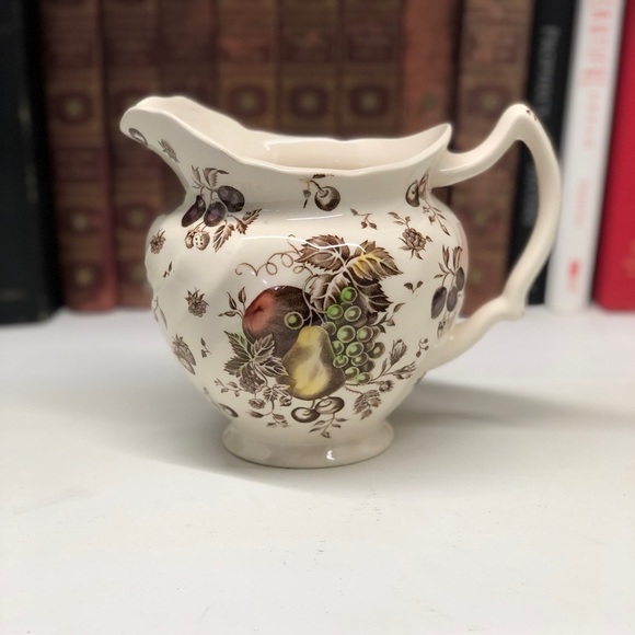 AUTUMN’S Delight by Johnson Brothers 32 oz. Pitcher O307 - Picture 1 of 6